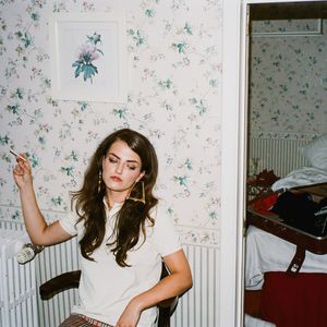 Albumhoes van NIEMAND WIL EEN POPSTER — ISABEL USHER