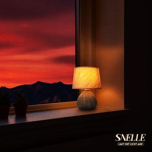 Albumhoes van Laat Het Licht Aan — Snelle